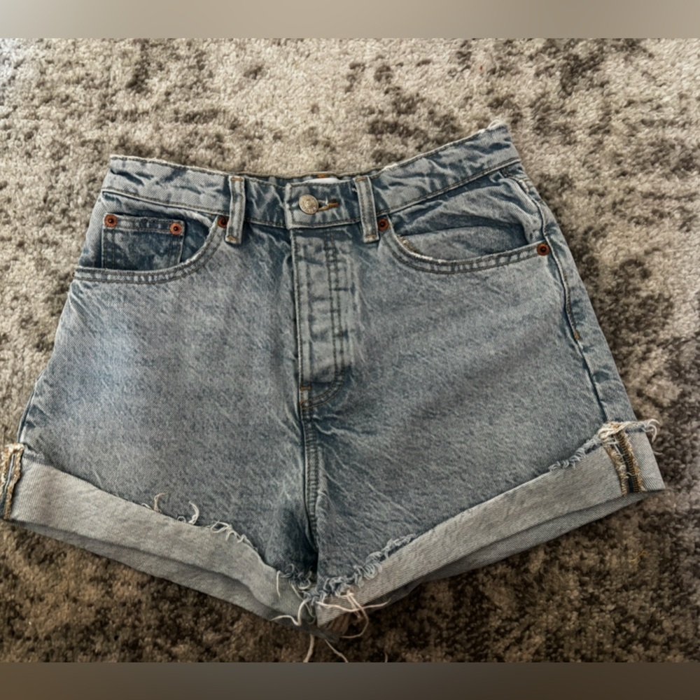 Zara High Rise Denim Cutoff Shorts Light Wash Size: 4 - Picture 2 of 4